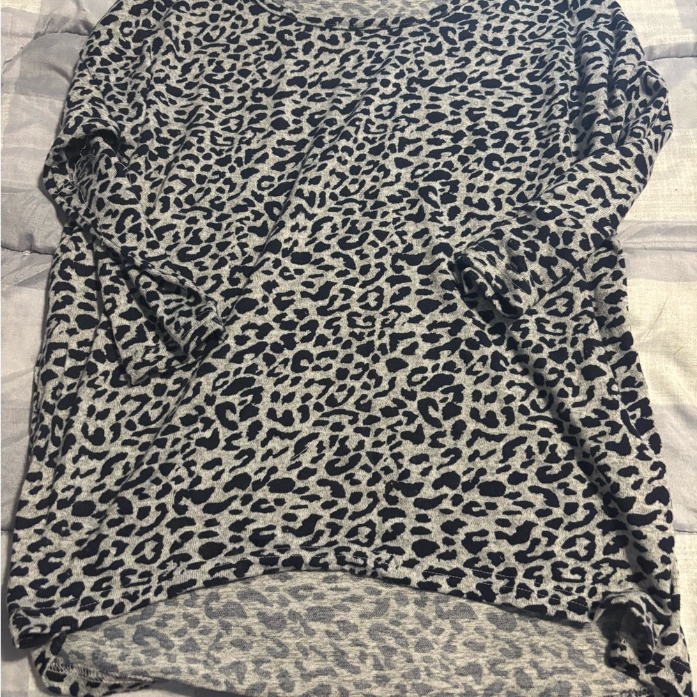 ONLY Gray and Black Animal Print Top